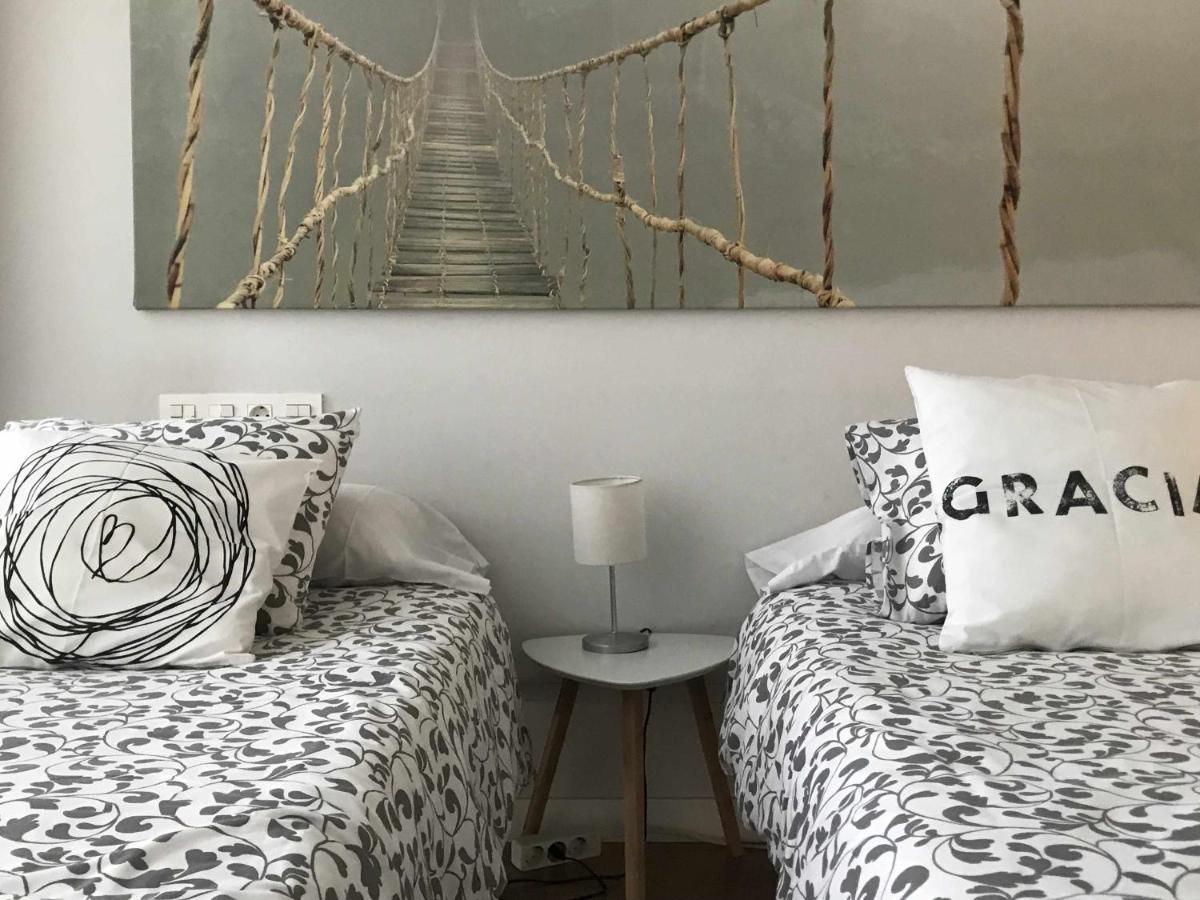 Apartamento Singular Deluxe Пампона Екстериор снимка