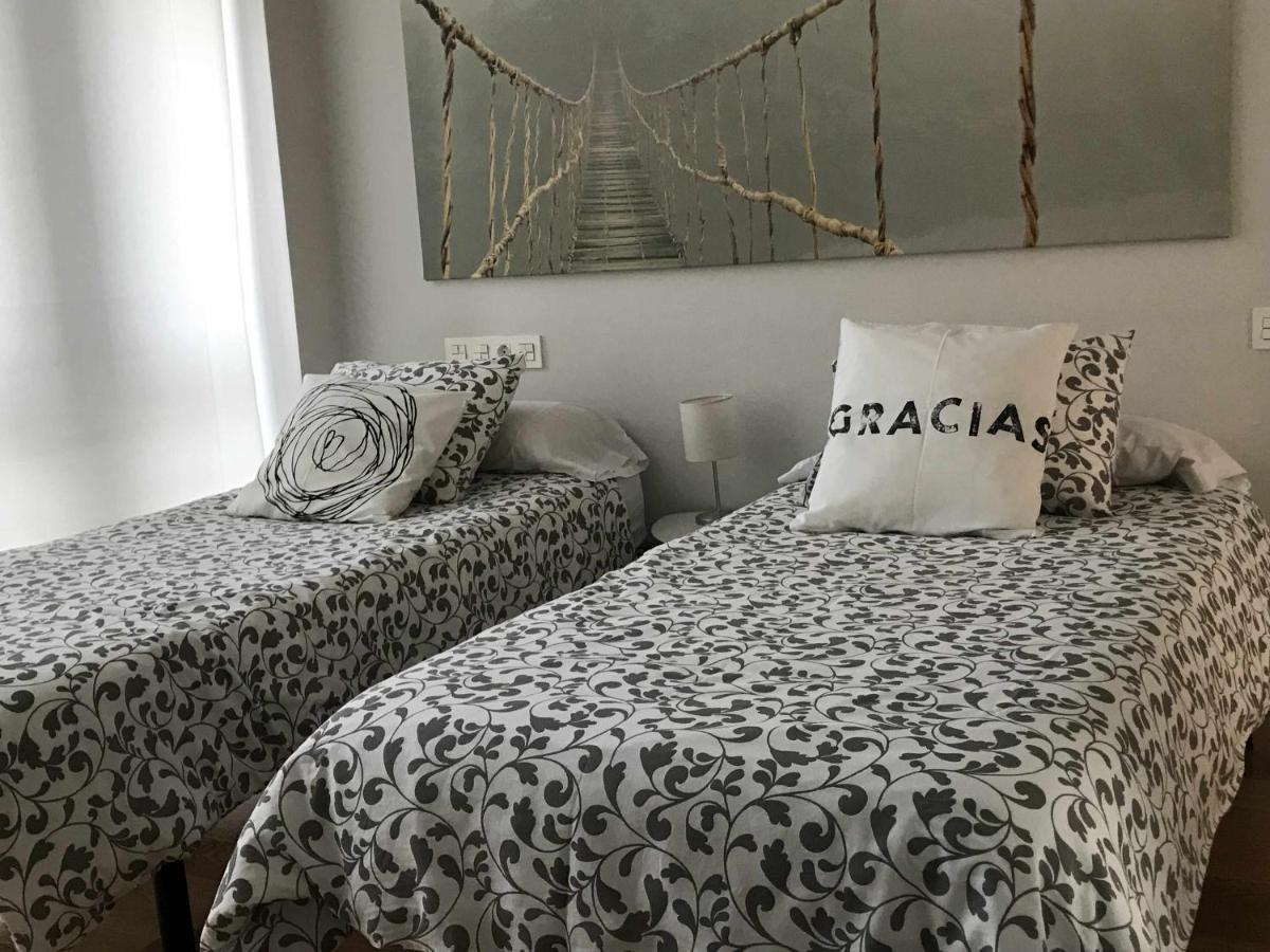 Apartamento Singular Deluxe Пампона Екстериор снимка