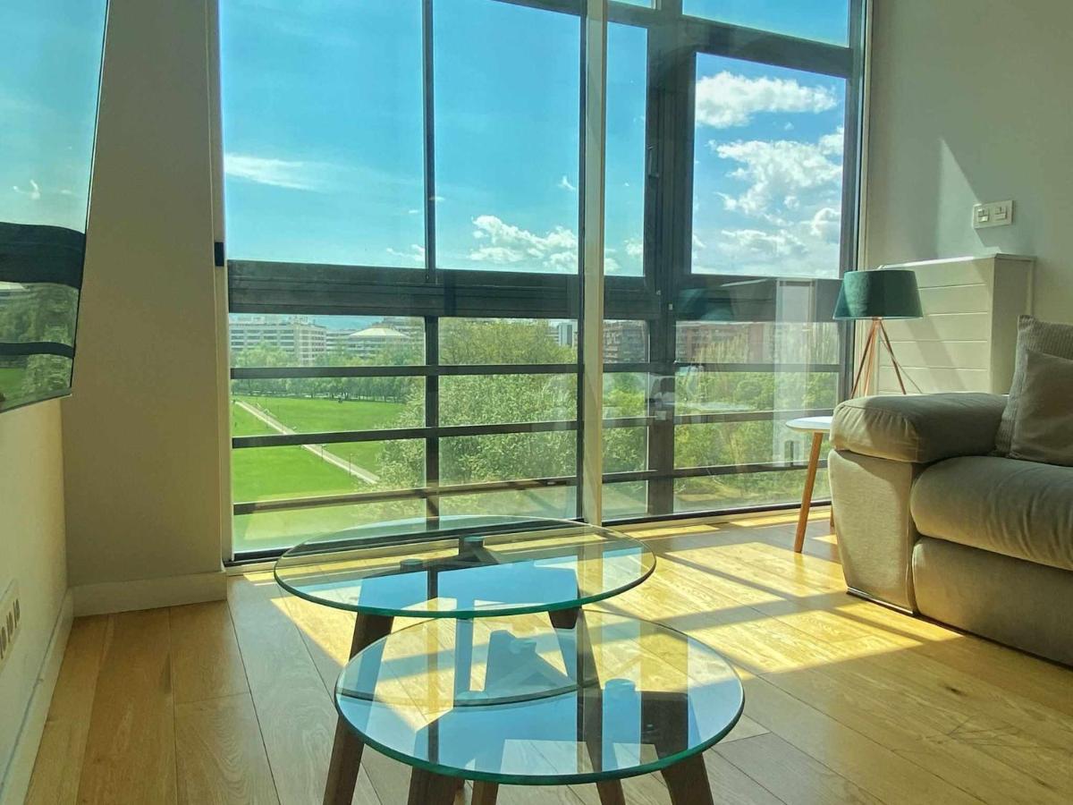 Apartamento Singular Deluxe Пампона Екстериор снимка